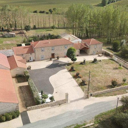 Le Logis Du Chateau Vieillevigne Exterior photo